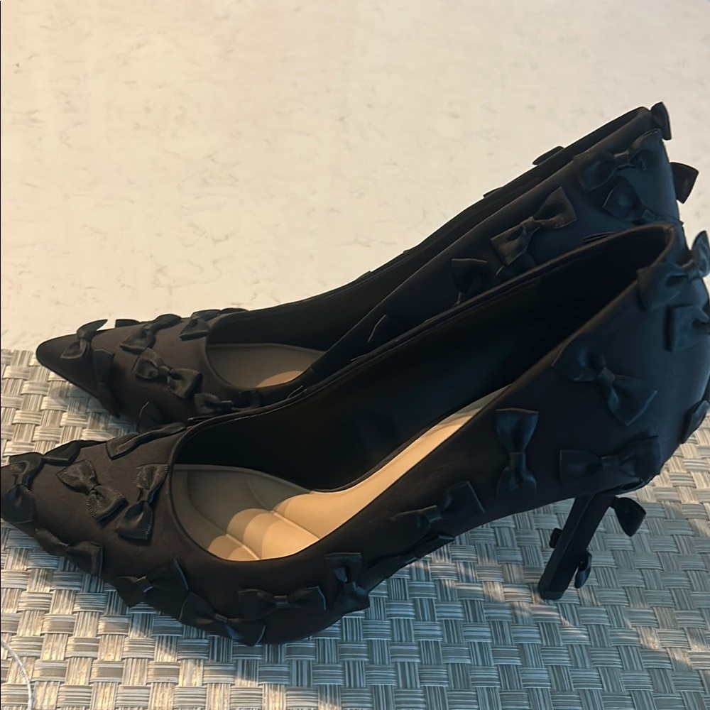 GIANI BINI Black Bow-Adorned Heels - Picture 7 of 10